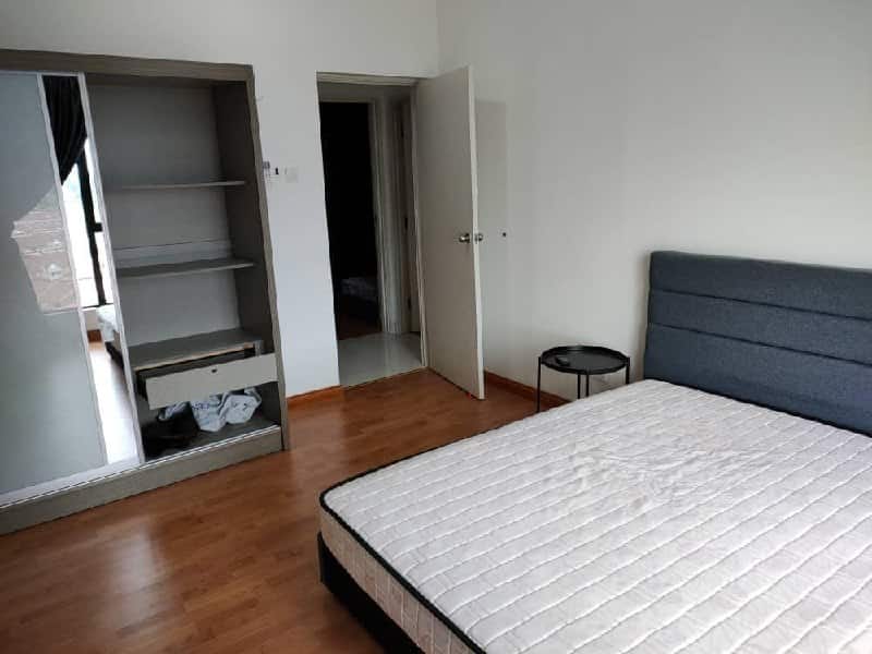 Corner Unit Platino @ Paradigm Mall 7
