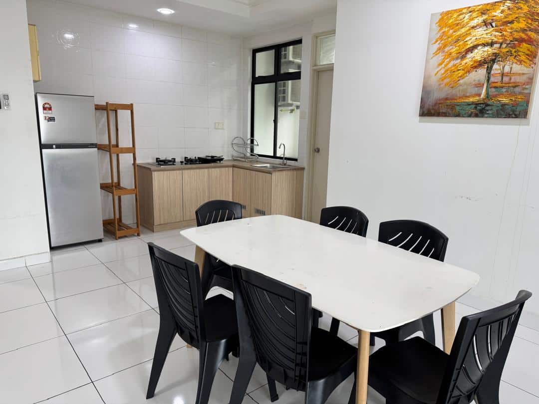 Corner Unit Platino @ Paradigm Mall