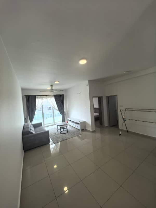 Condo Larkin