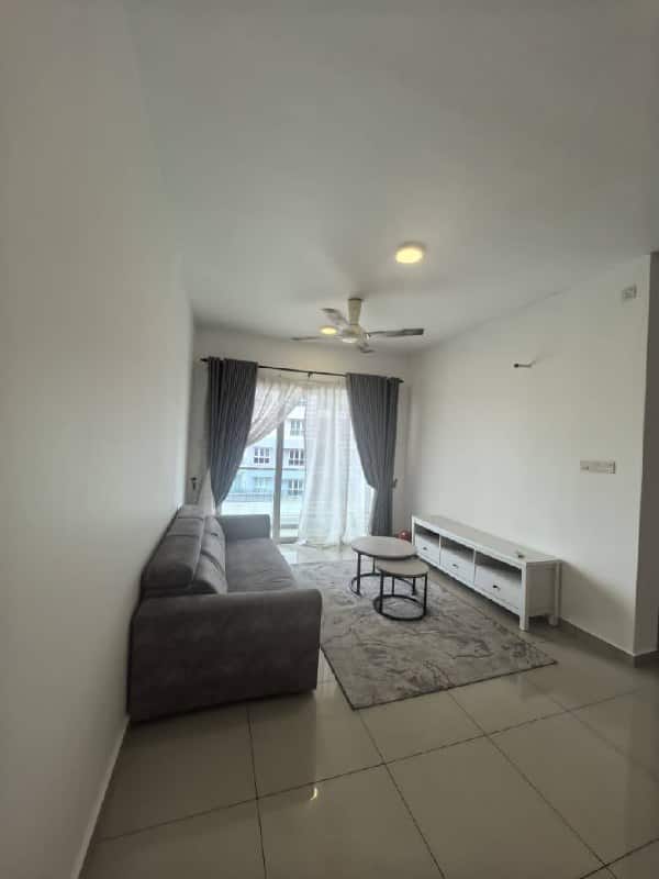 Condo Larkin 2