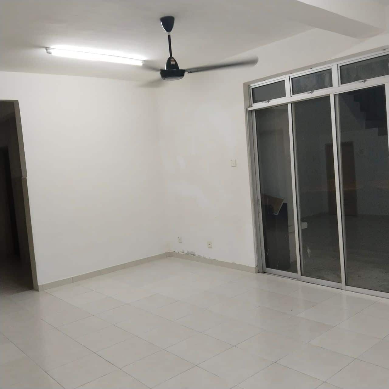 Double storey medium cost corner lot Taman Pulai Jaya 4