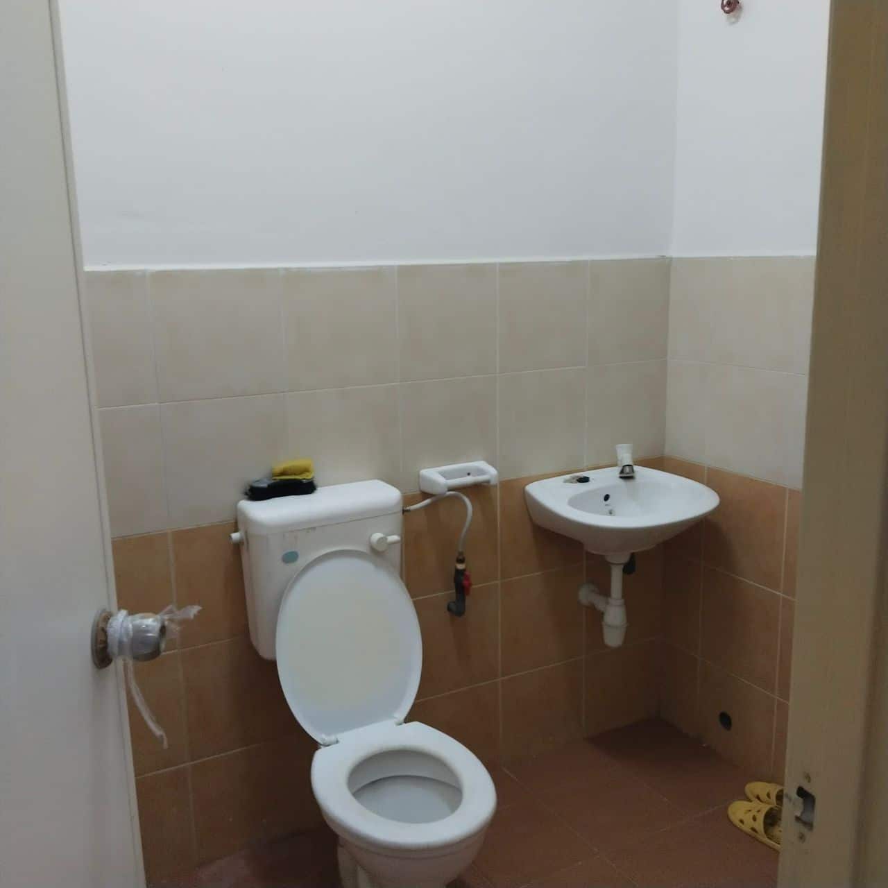 Double storey medium cost corner lot Taman Pulai Jaya 9