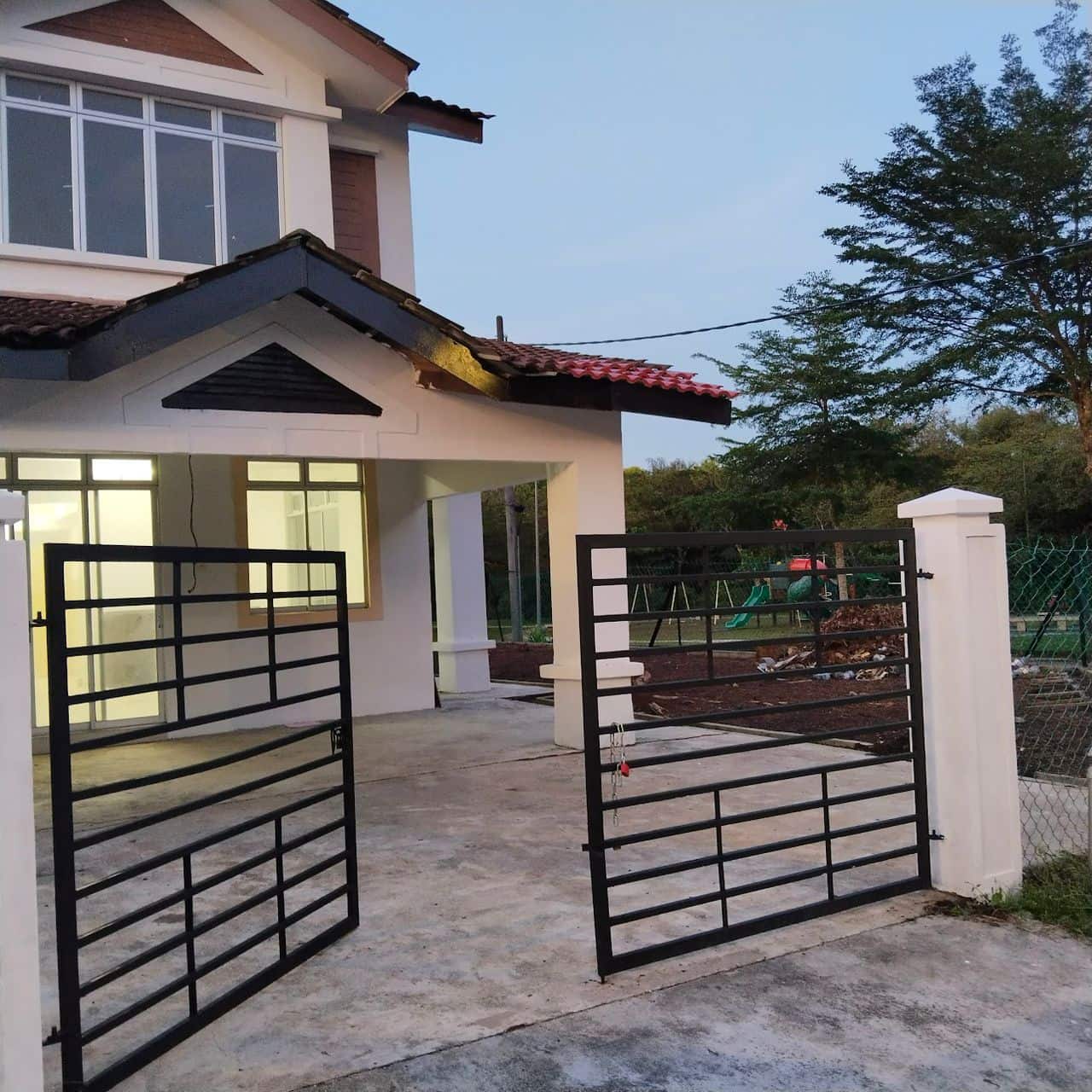 Double storey medium cost corner lot Taman Pulai Jaya