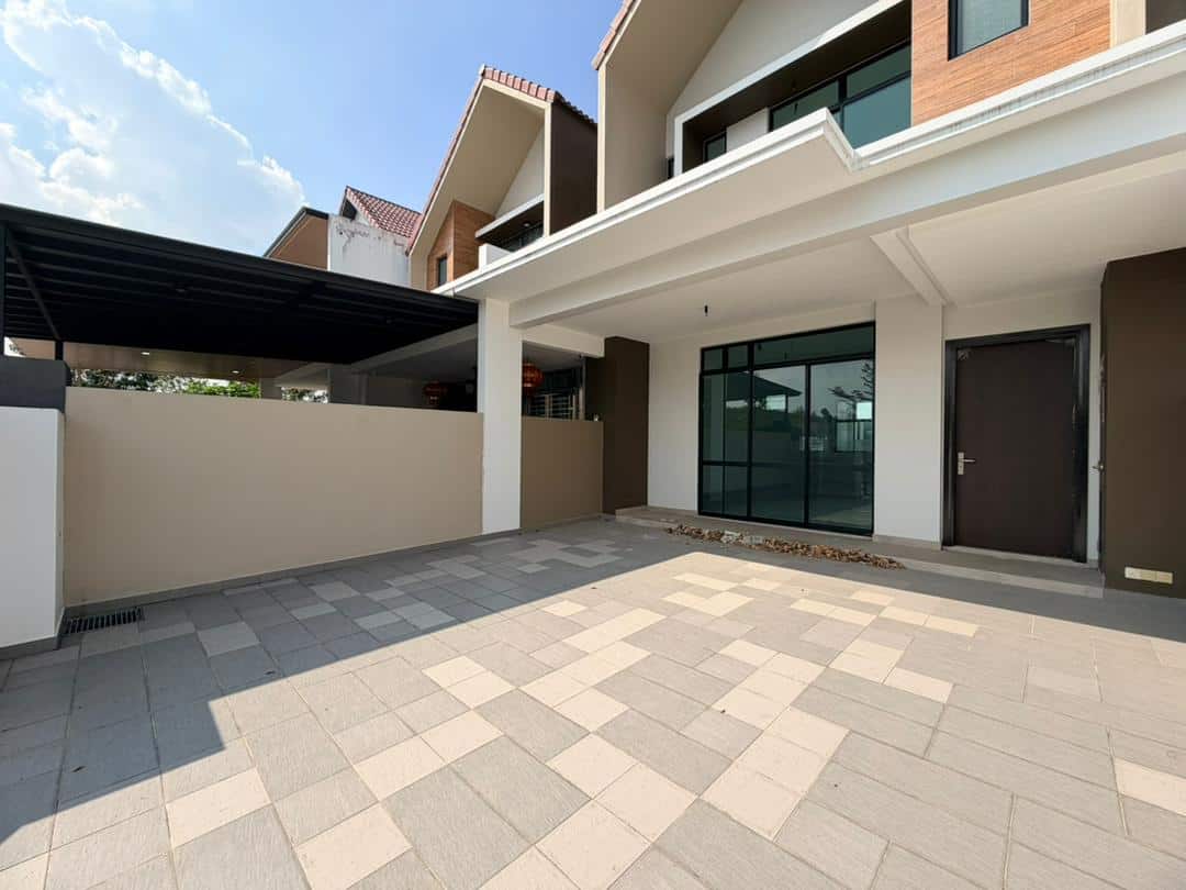 House Senadi Hills