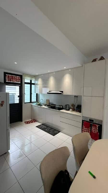 Double Storey House Jalan Austin Duta 4 2