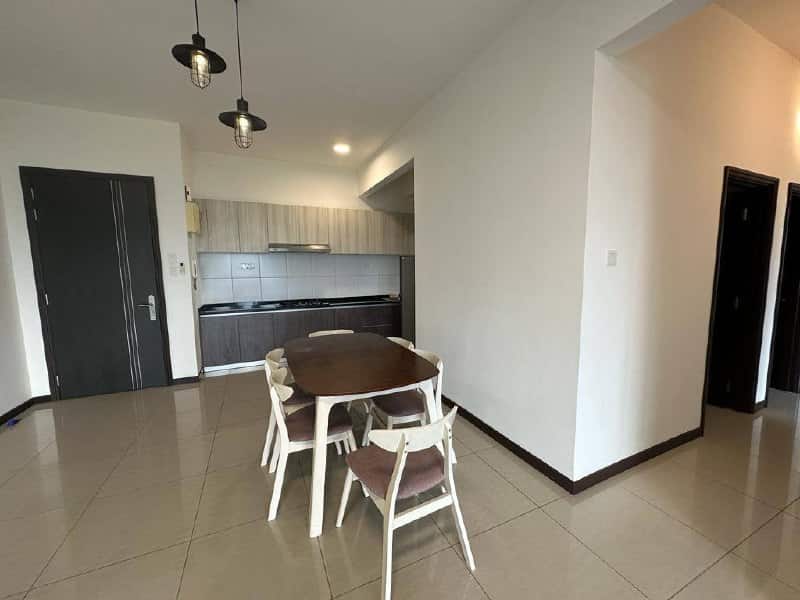 3 Bedroom Molek Regency 7