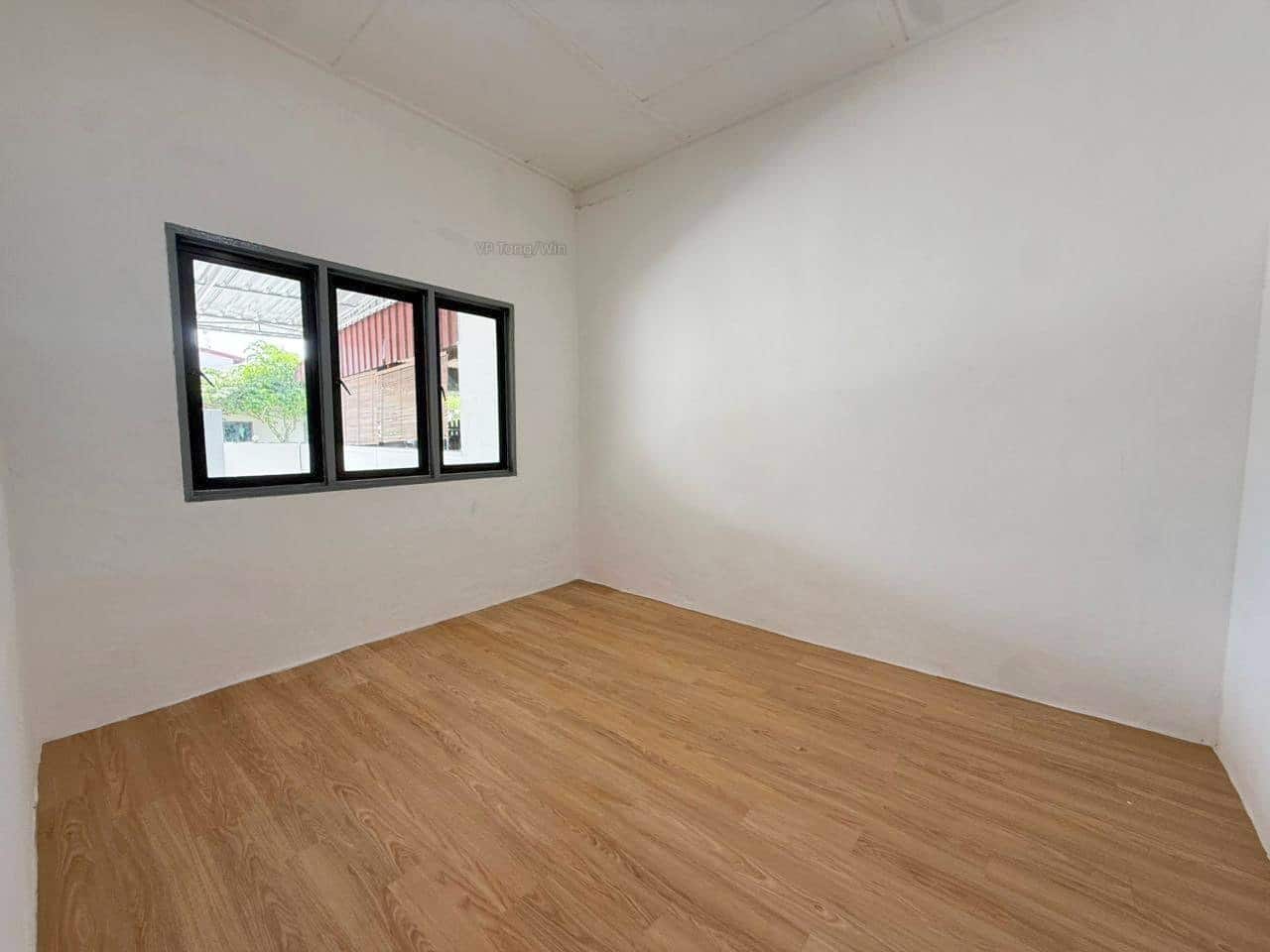 Single Storey Jalan Gelang Emas 6