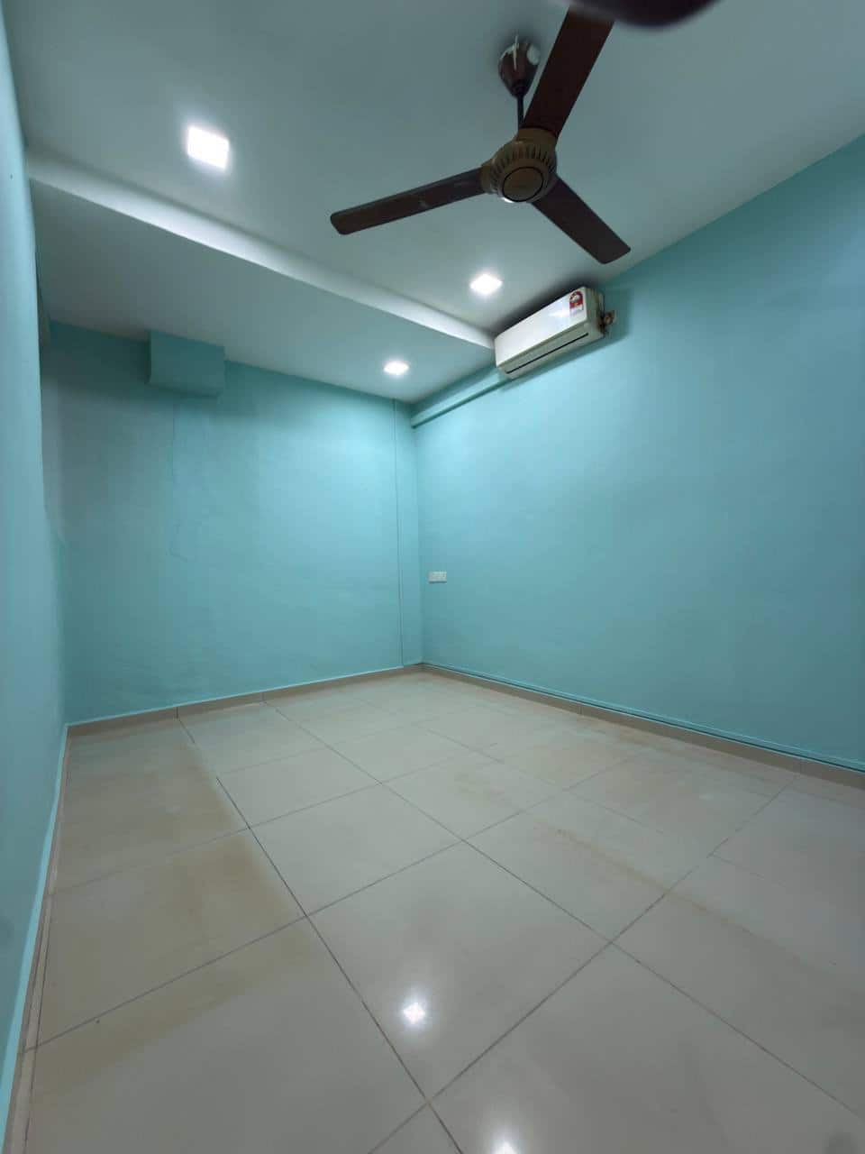 Double Storey Terrace Bandar Seri Alam 7