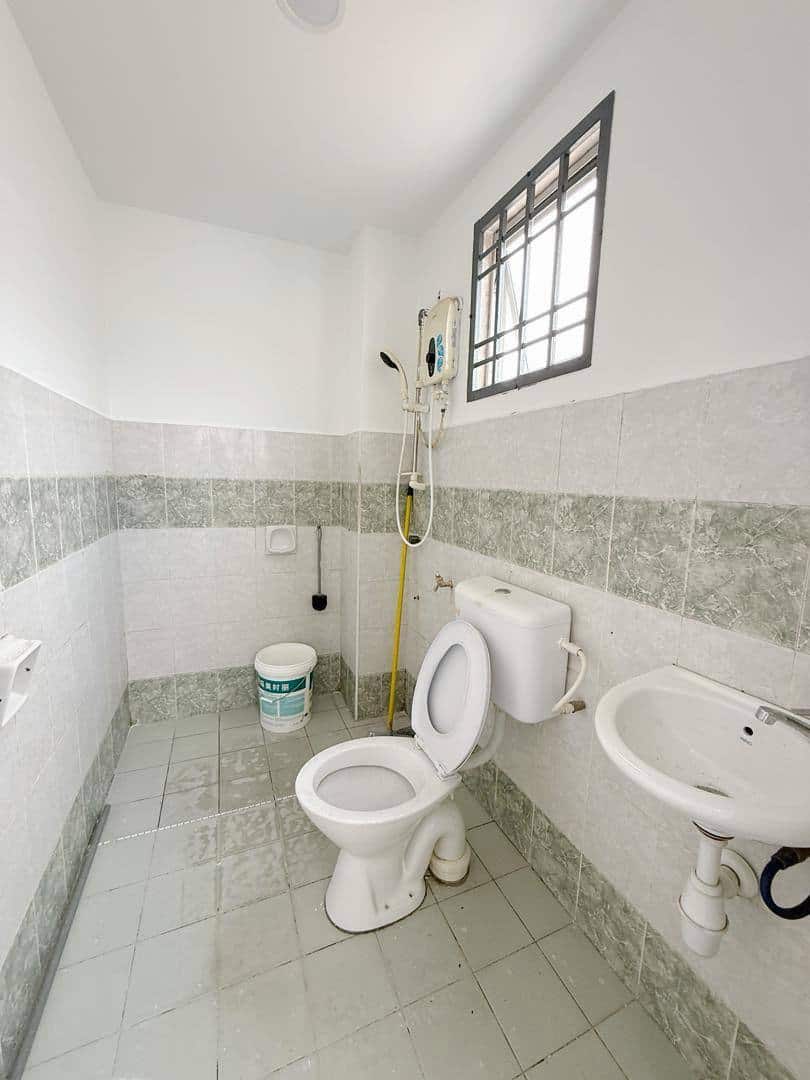 Double Storey Terrace House Taman Molek 10