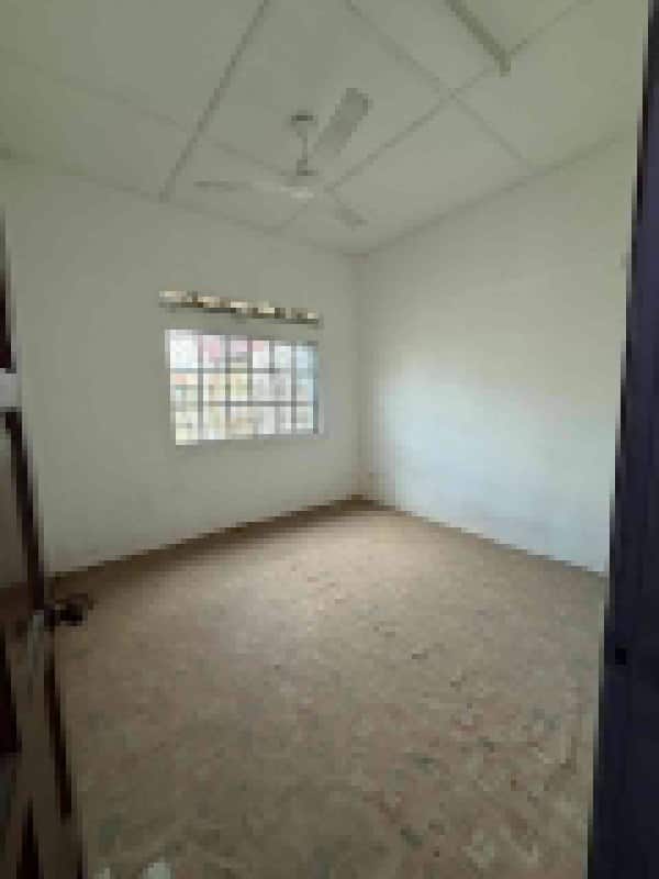 Low cost flat Permas Jaya 4