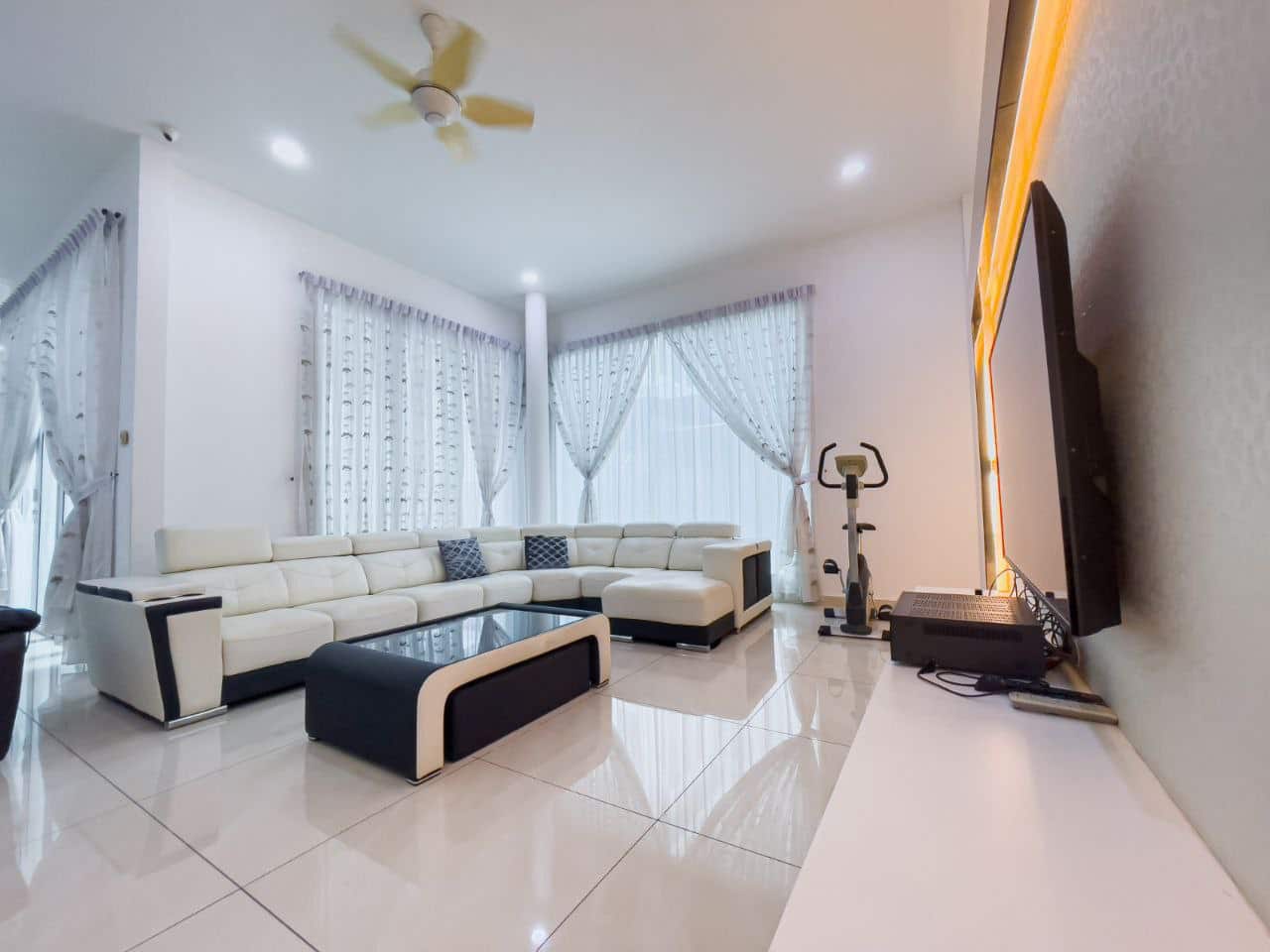 3-Storey Bungalow Taman Desa Tebrau 2