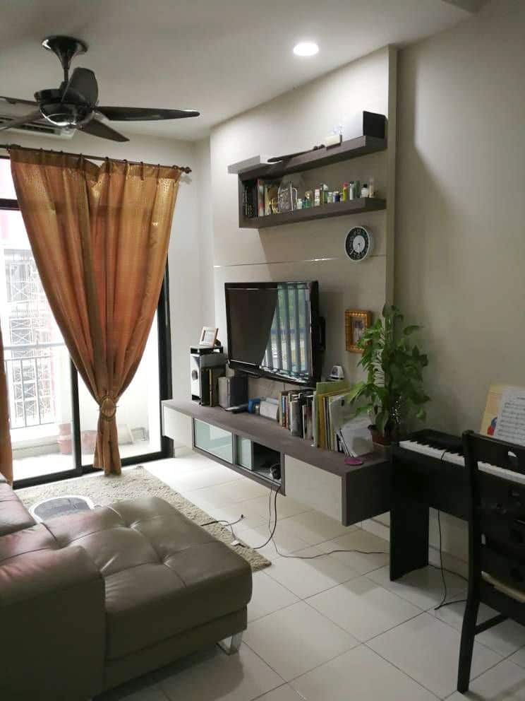 Condo Tampoi