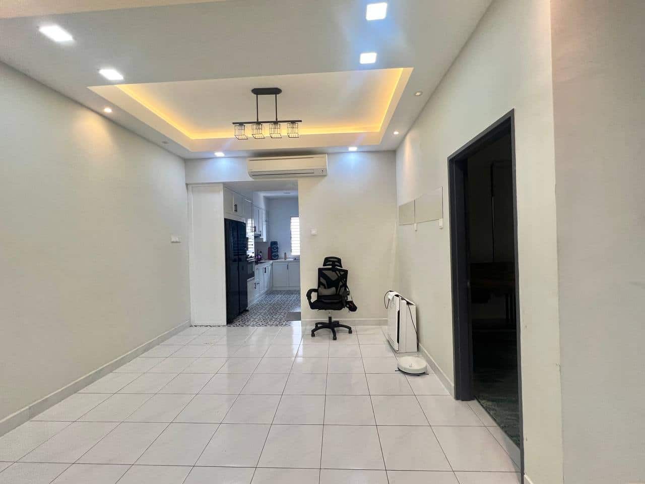 Double Storey Intermediate Taman Austin Duta 3