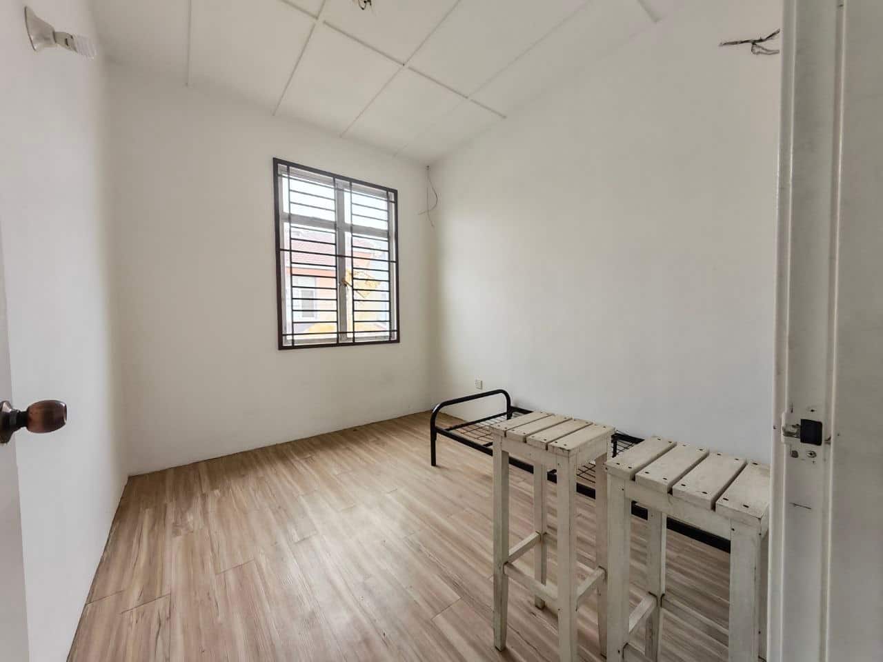 Double Storey Terrace Corner Jalan Indah 12/8 9