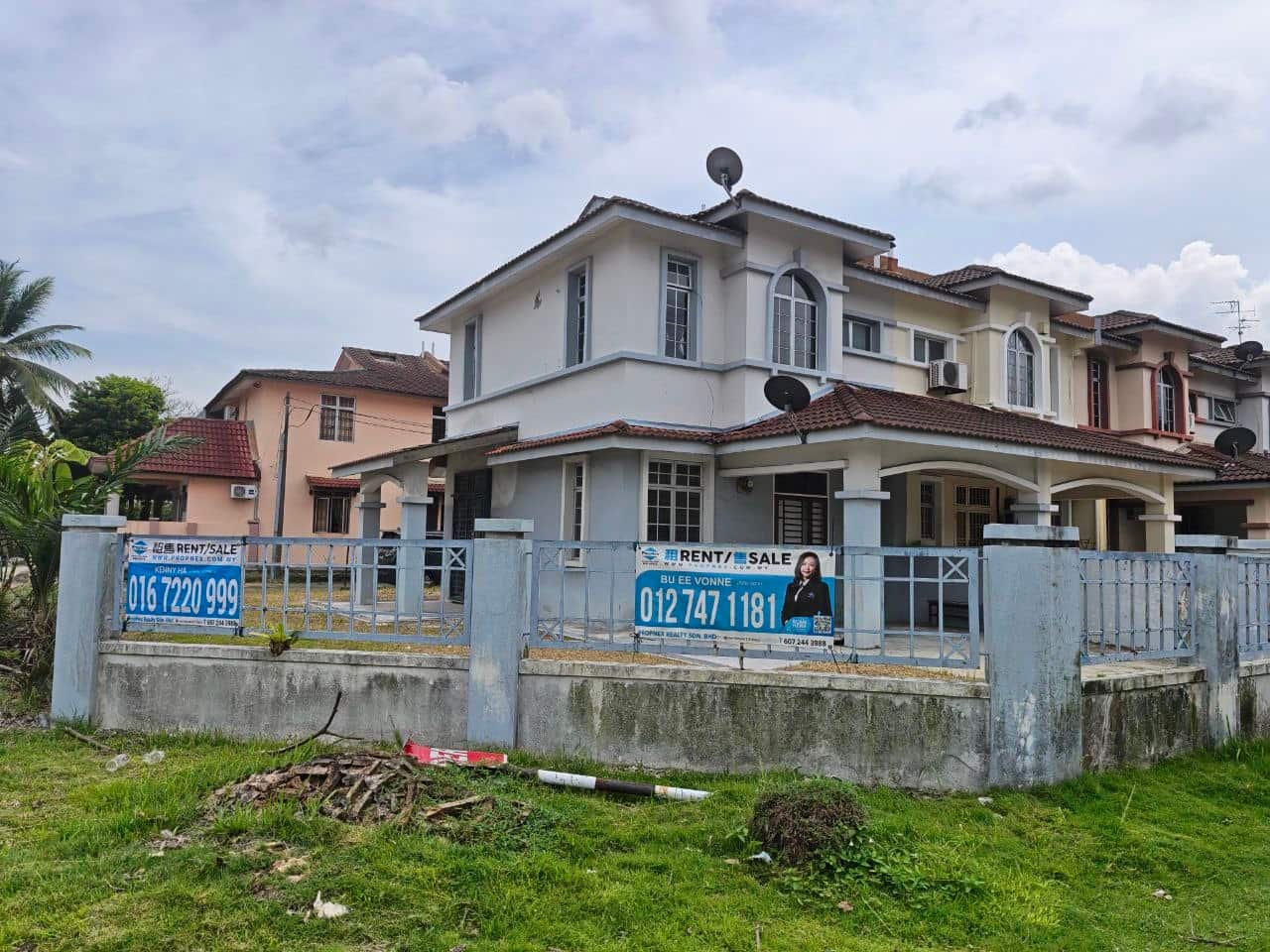Double Storey Terrace Corner Jalan Indah 12/8 11