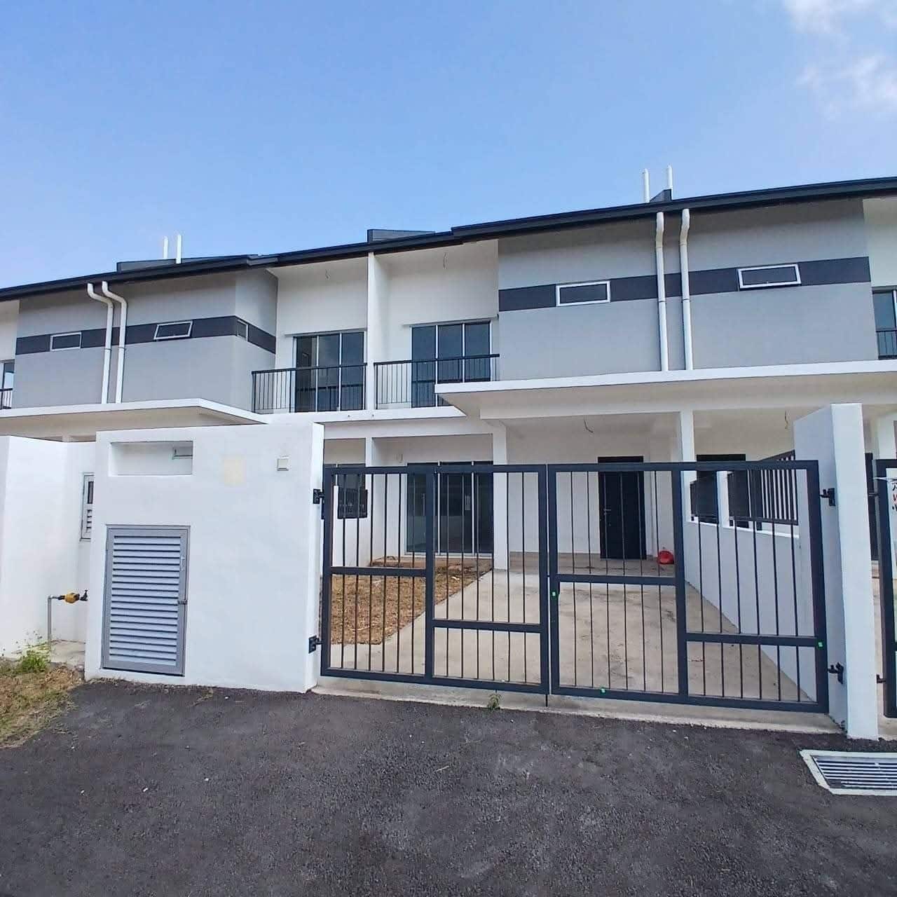 Double Storey Terrace Puncak Warisan
