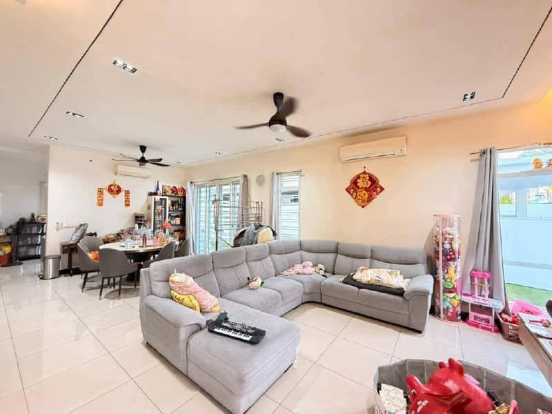Double storey Cluster Setia Tropika