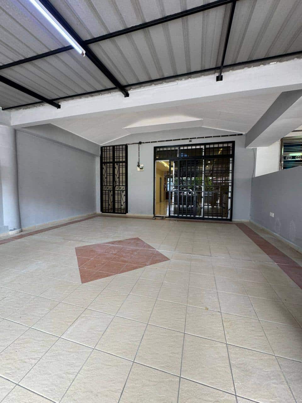 Double Storey Terrace End Lot Taman Universiti 7