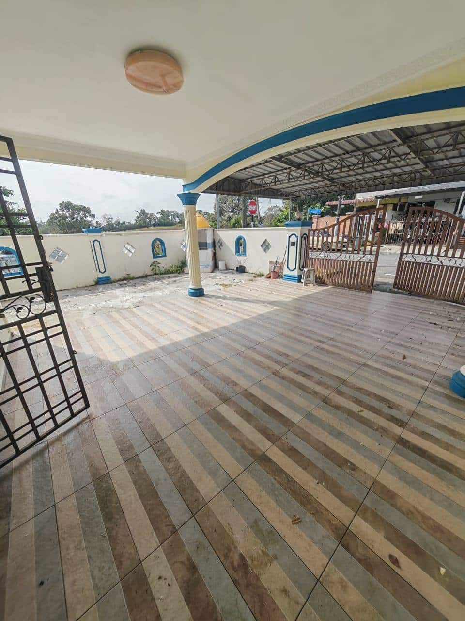 Double Storey Terrace Corner Jalan Sutra