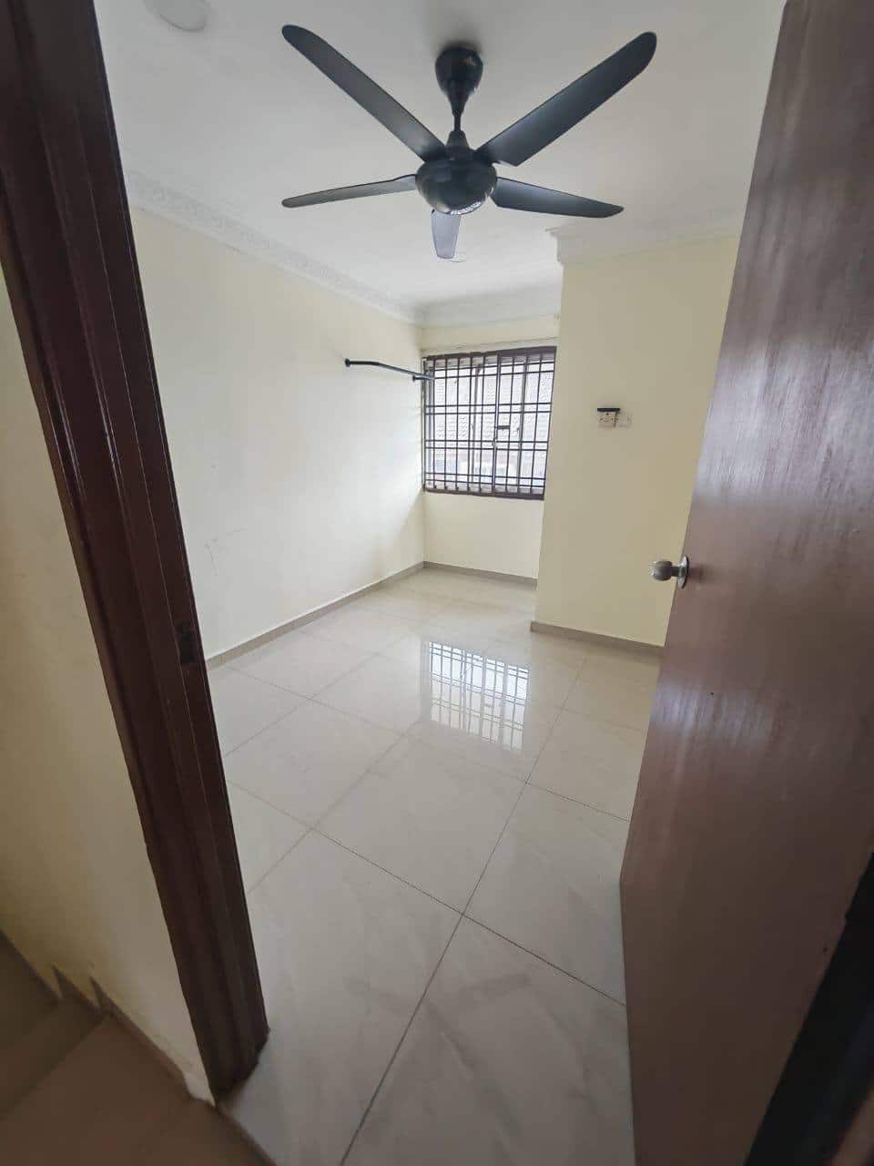 Double Storey Terrace Corner Jalan Sutra 4