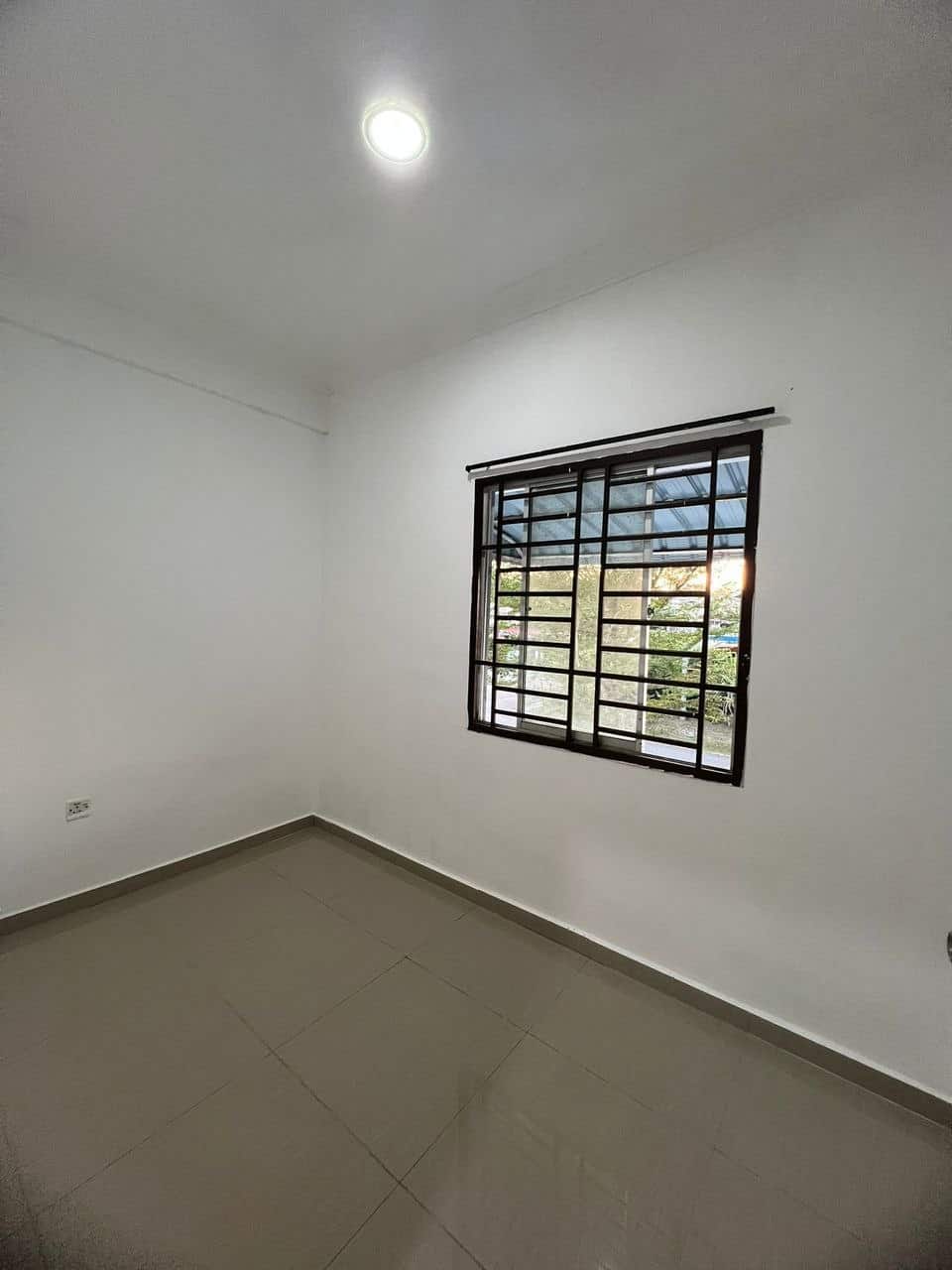 Double Storey Low Cost Corner Lot Taman Scientex 7