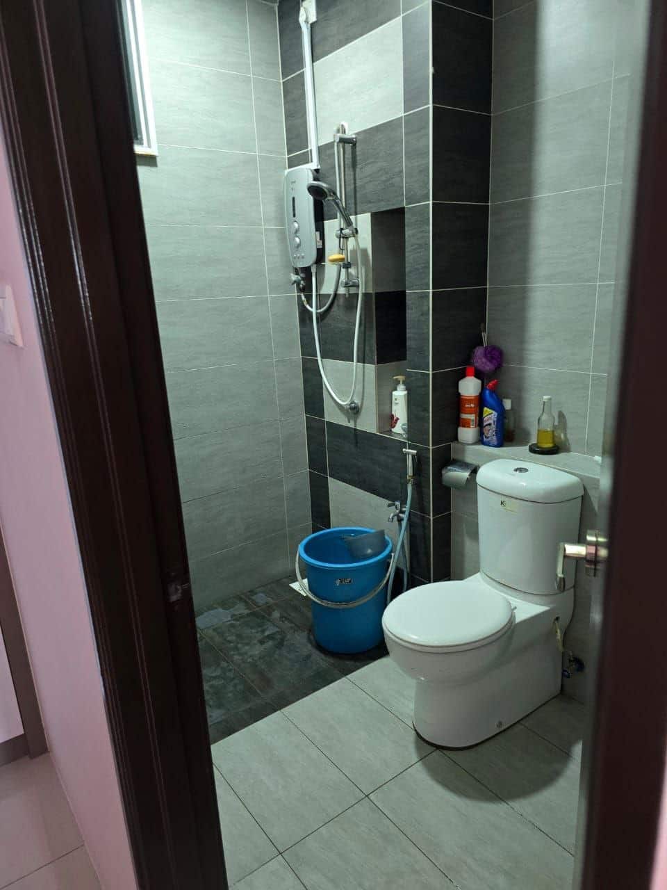 Condominium Taman Perling 10