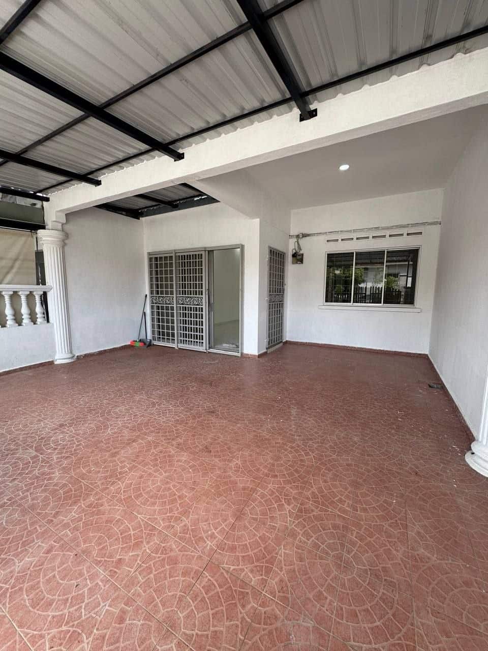 Single storey terrace Jalan Santalia 1, Taman Flora Heights, Pasir Gudang