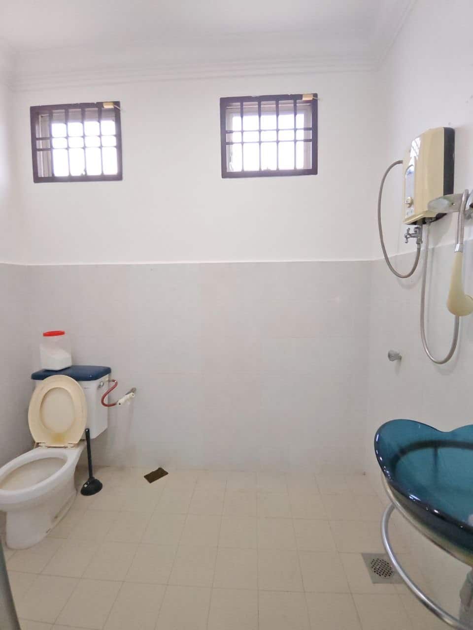 Single Storey Terrace Bandar Seri Alam 8