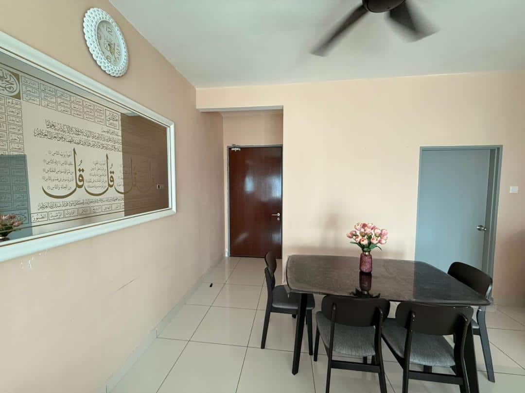 Service Apartment Parc Regency 4