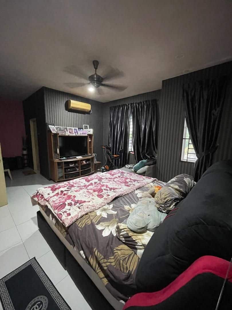 Double Storey Terrace Taman Impian Emas 9