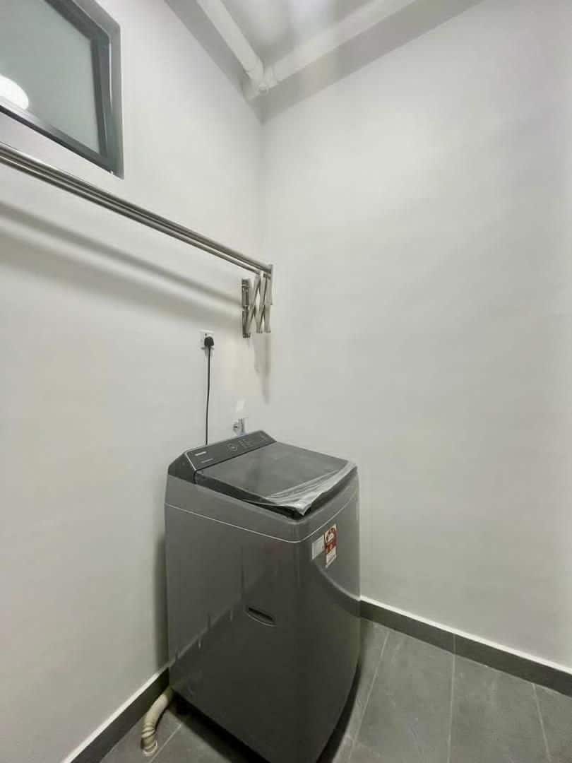 Condo 7
