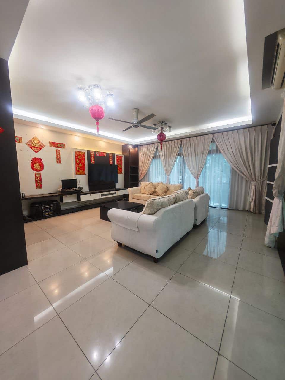 3-storey Semi-D Jalan Sutera Chengal 3