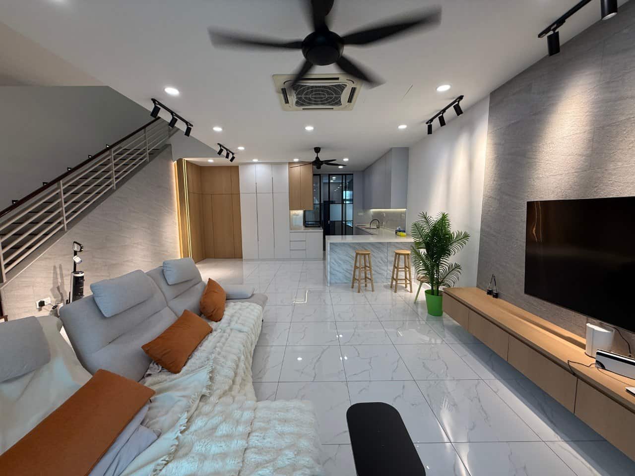 Double Storey Superlink Danga Sutera