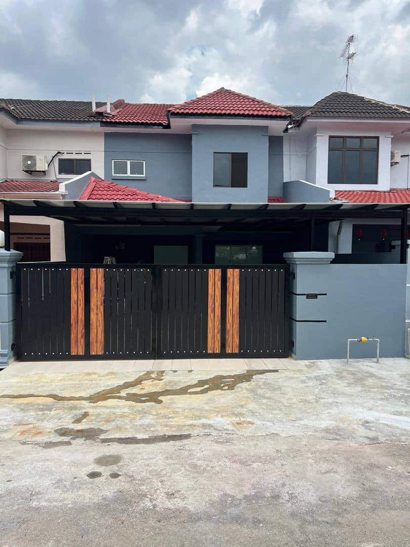 Double Storey Taman Selesa Jaya