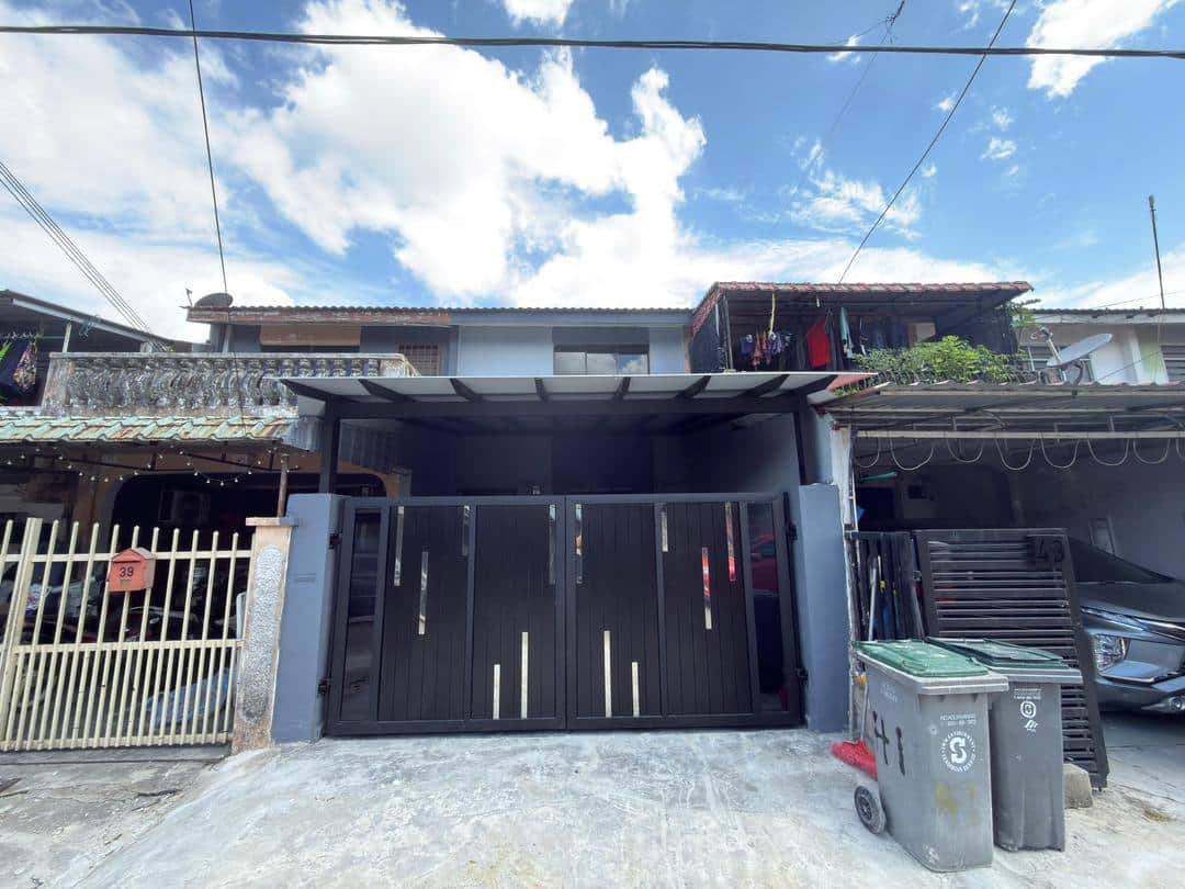 Double Storey Low Cost Permas Jaya 1
