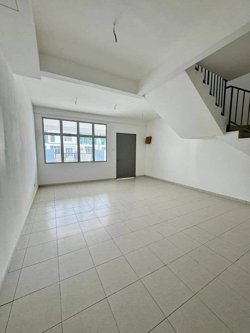 Double storey Taman Pulai Mutiara 5