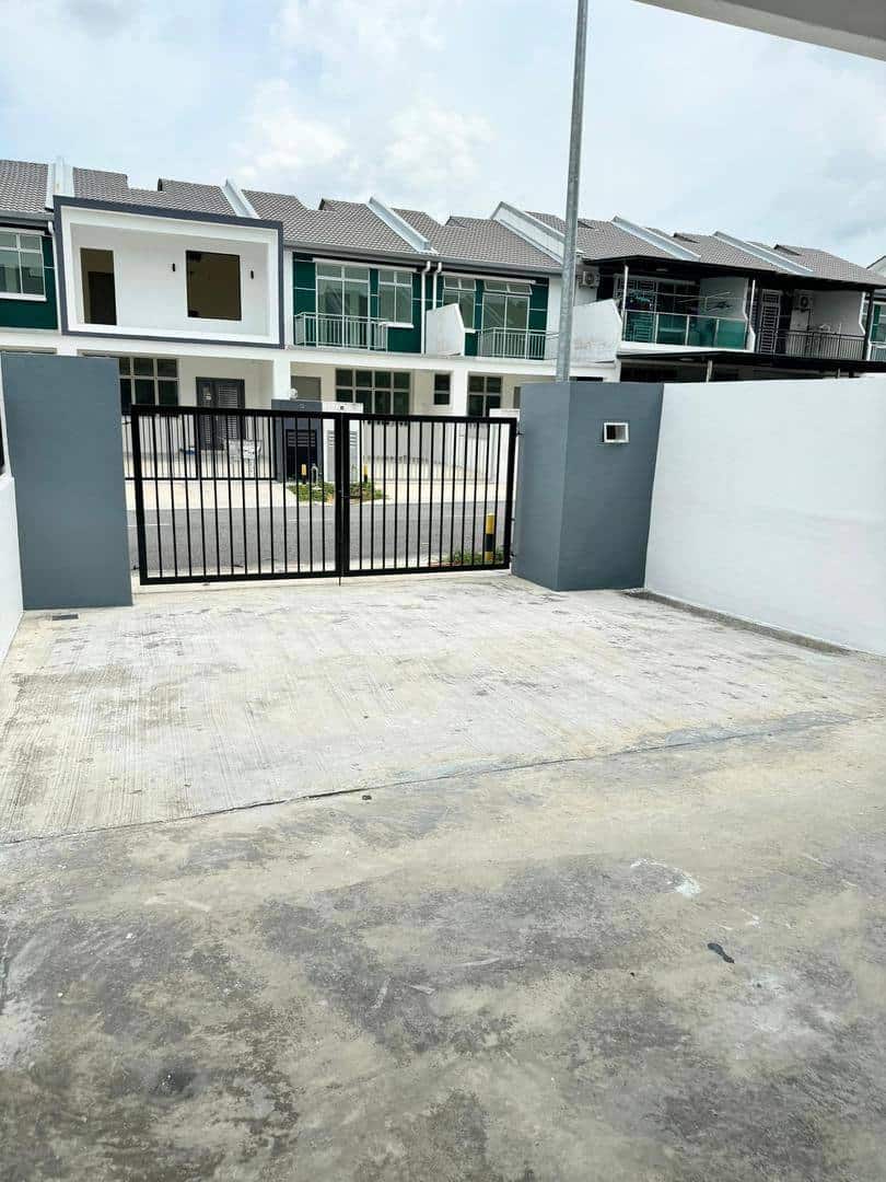 Double storey Taman Pulai Mutiara 2
