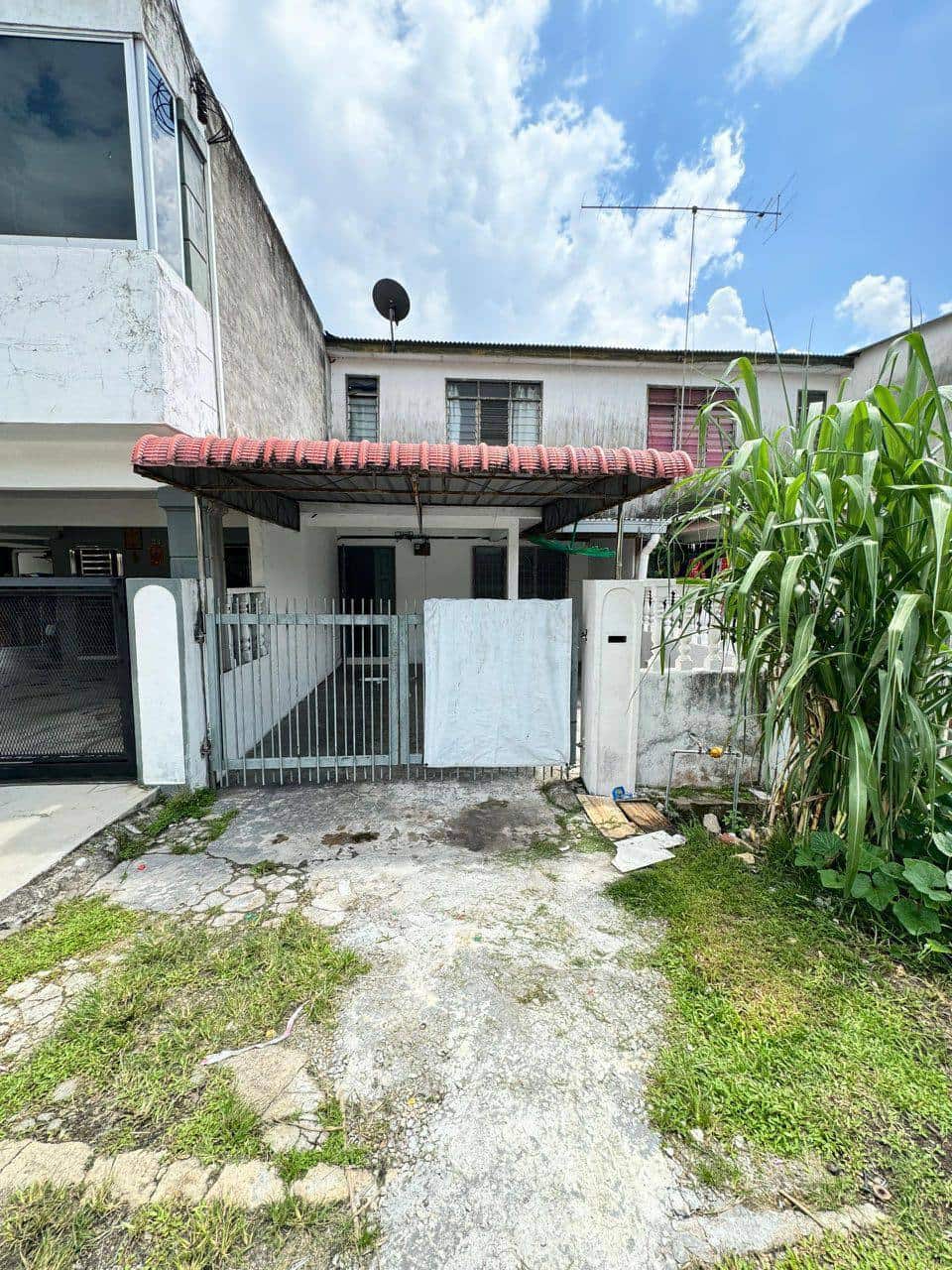 Double storey low Cost Taman Sri Jaya