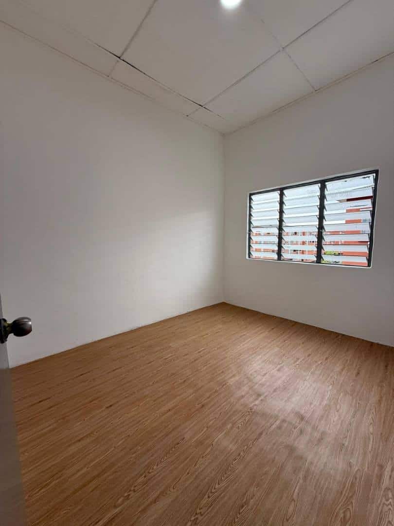 Flat low cost Taman Pulai Utama 5