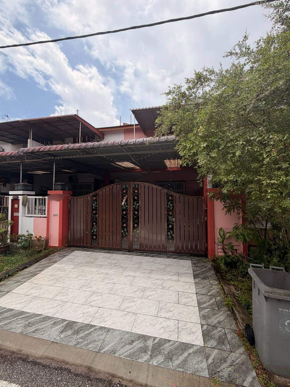 Double Storey Terrace Jalan Merbau