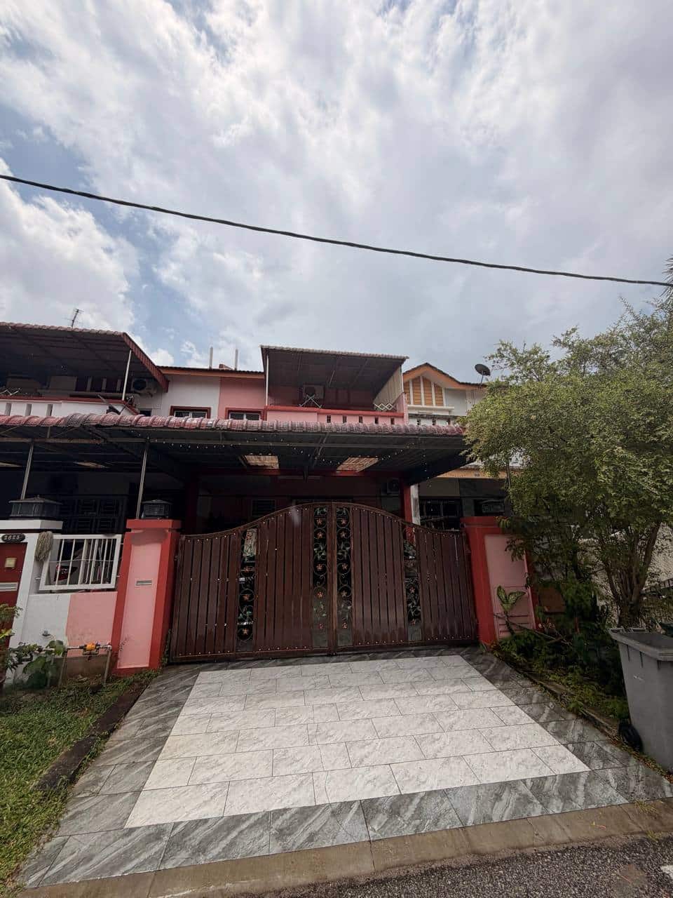 Double Storey Terrace Jalan Merbau 2