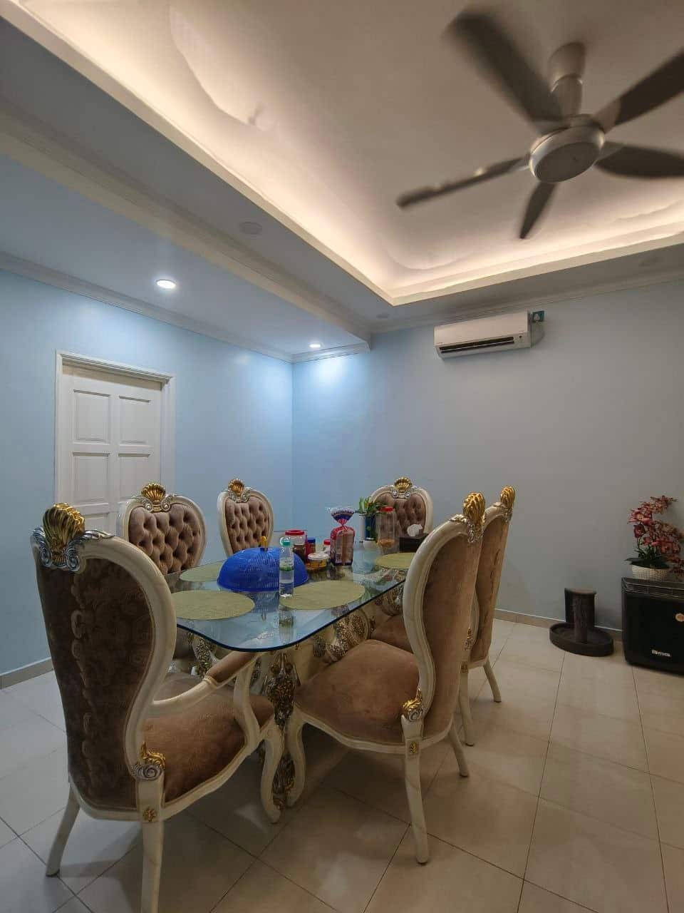 Double Storey Terrace House Caryota Square 3