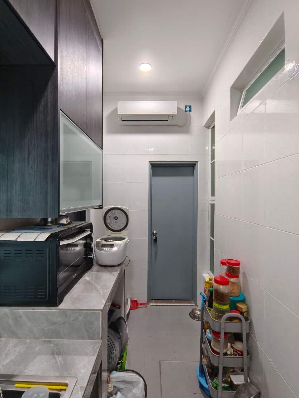 Double Storey Terrace House Caryota Square 8