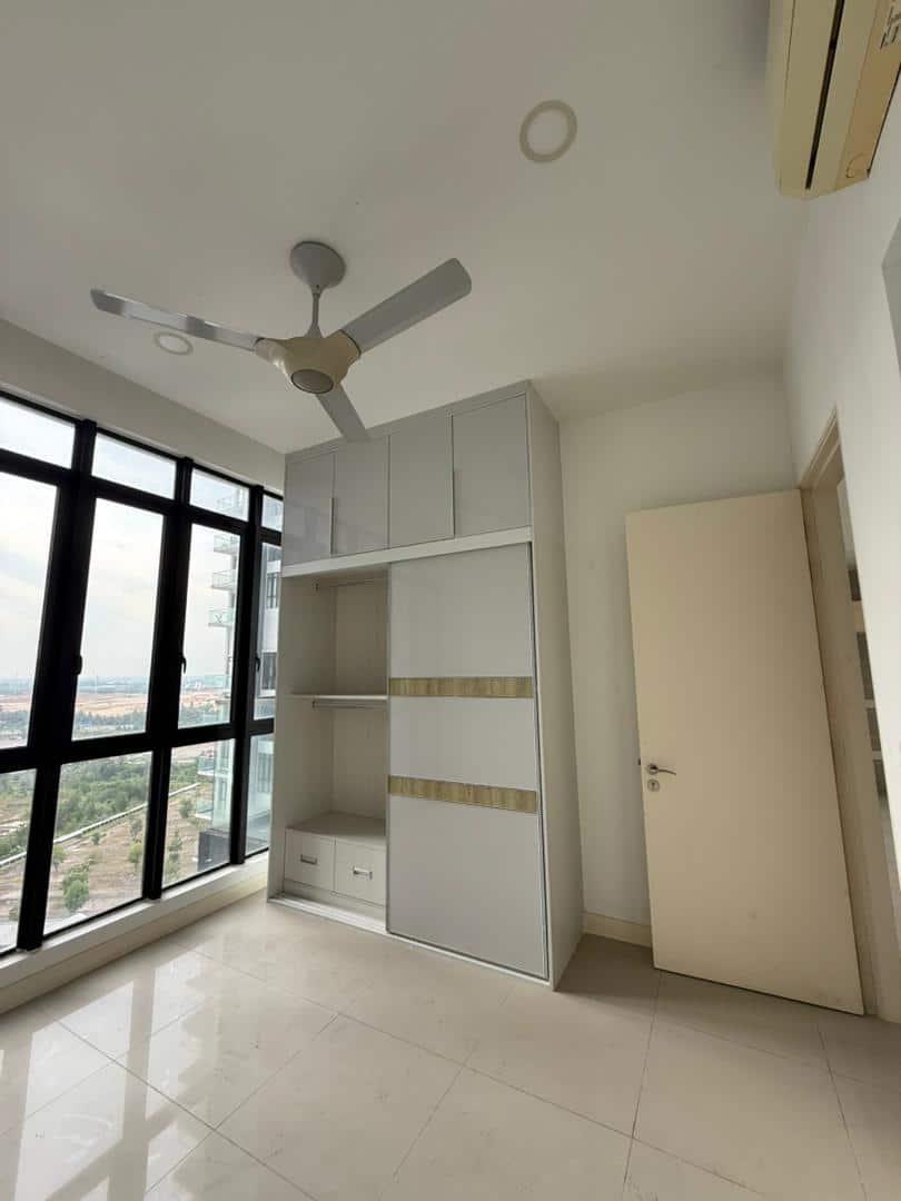 Condo D'Pristine @ Medini 6
