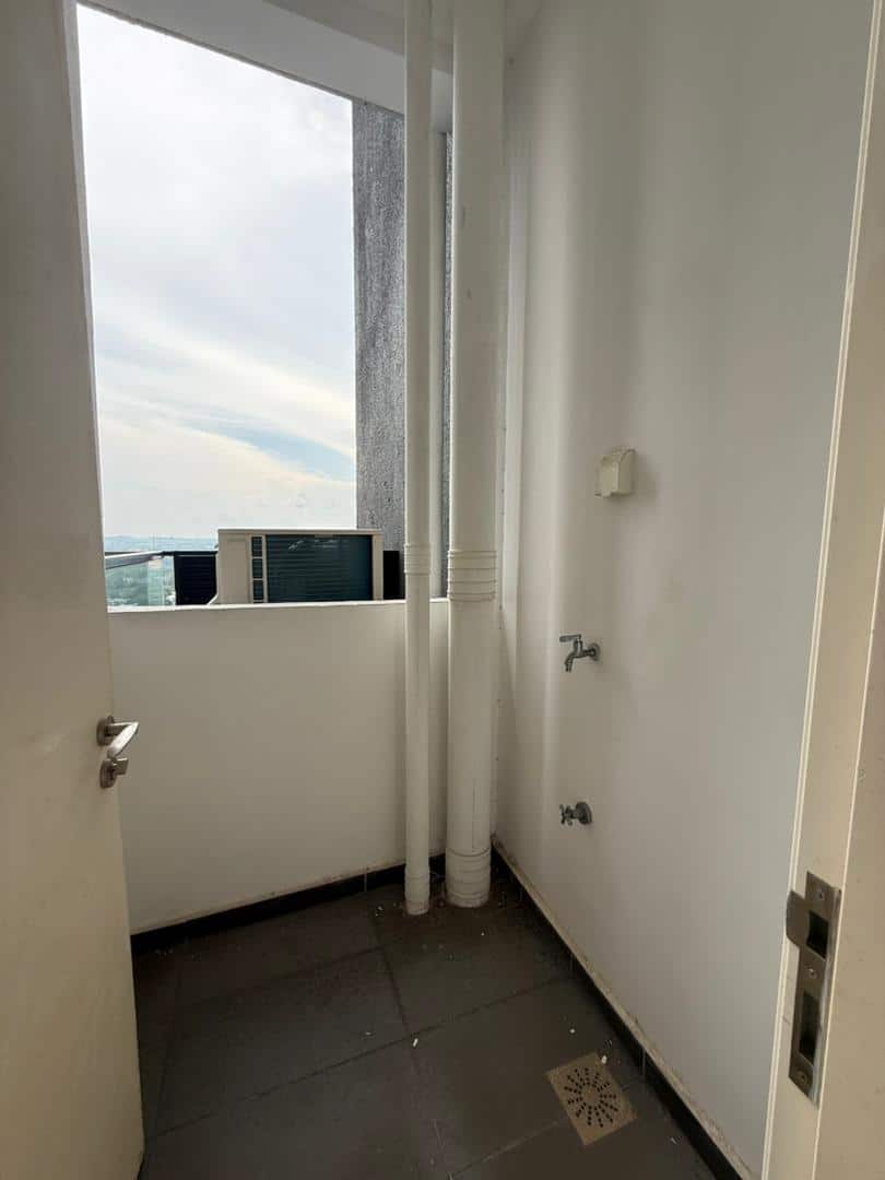 Condo D'Pristine @ Medini 9