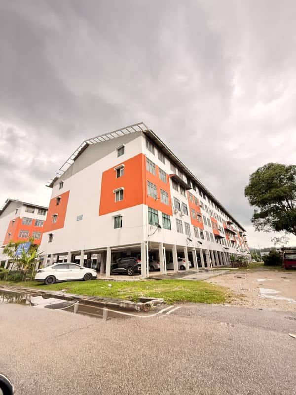 Low Cost Flat Desa Tebrau Sri Lanang
