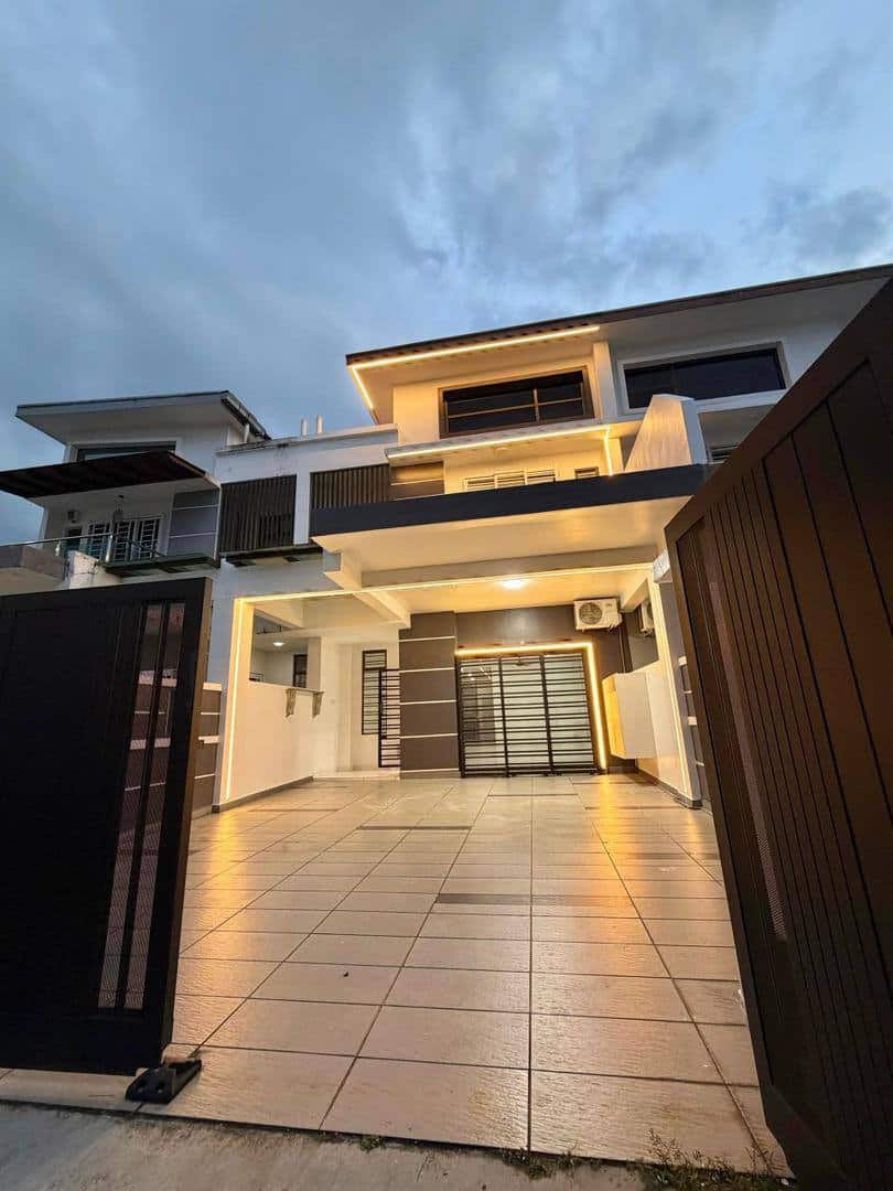 Double Storey Low Medium Cost House Taman Pulai Indah
