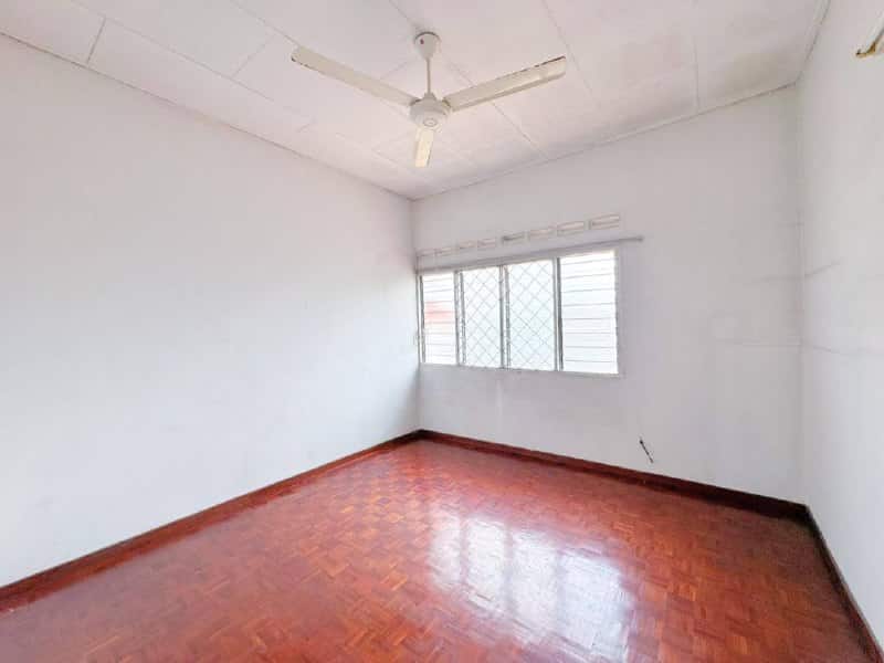 Double Storey Low Cost House Taman Megah Ria 12