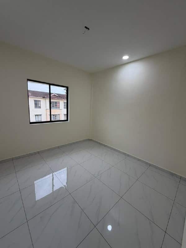 Low Cost Flat Desa Tebrau Sri Lanang 5