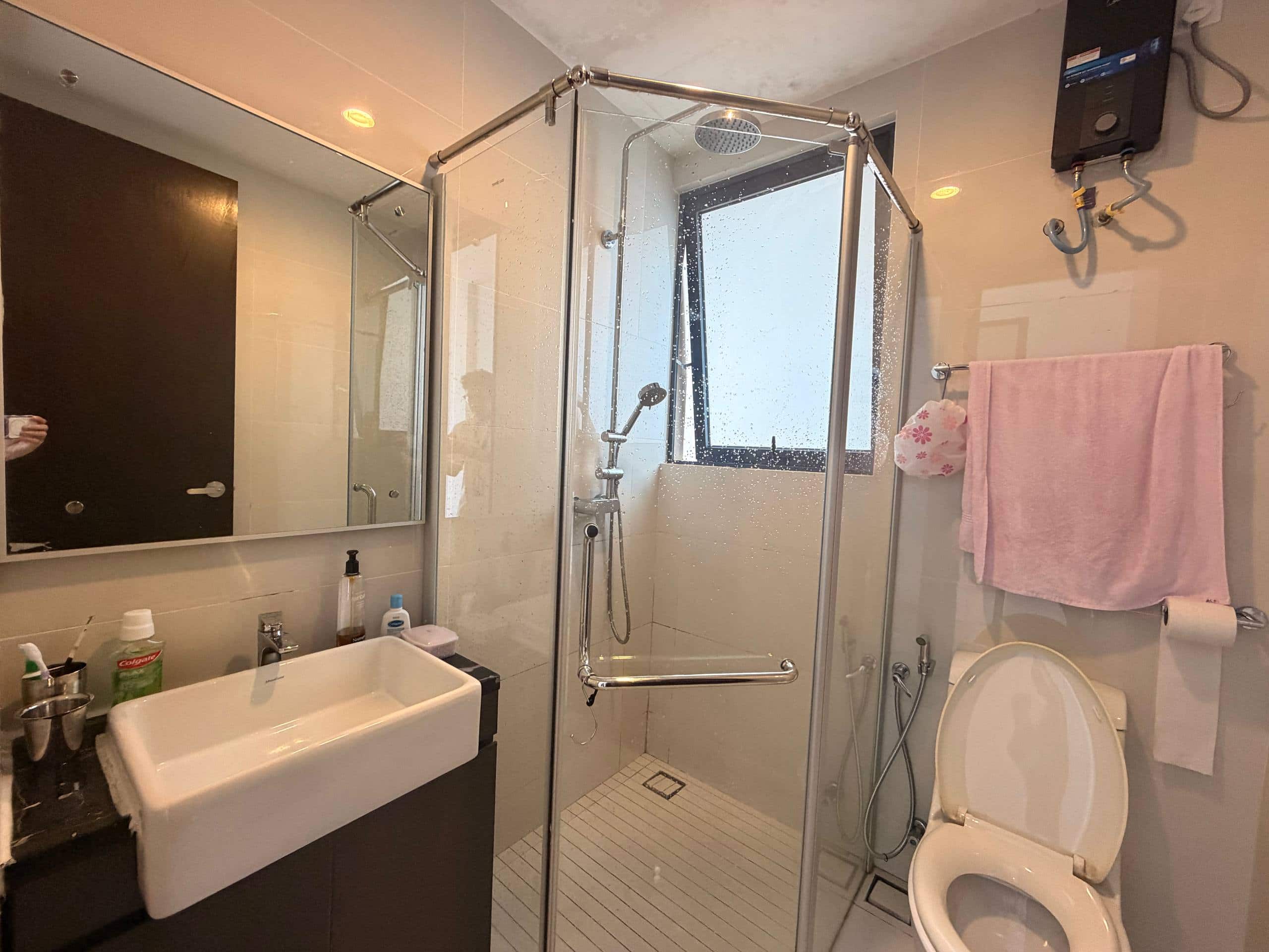 Serviced Apartment Bay Point @ Country Garden Danga Bay 9